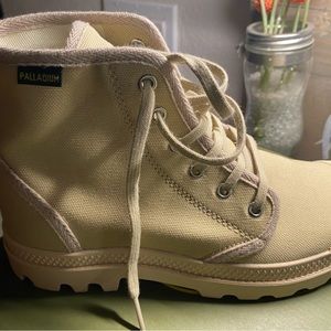 Brand new Palladium Canvas Hi Top Boot.          Wrong size… never worn
